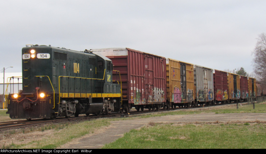 Ohio South Central Railroad (OSCR) 104